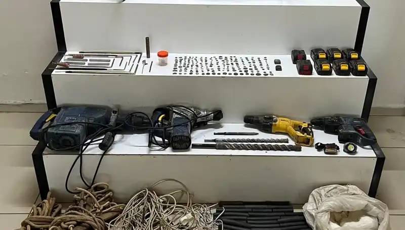 Balıkesir’de Tarihi Eser ve Patlayıcı Madde Operasyonu: Gizli Gerçekler Ortaya Çıktı