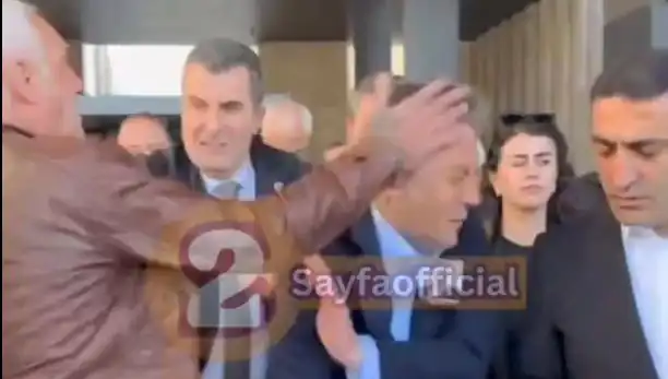 Özgür Özel, AKM Önünde Gizemli Bir Fiziksel Saldırının Kurbanı Oldu