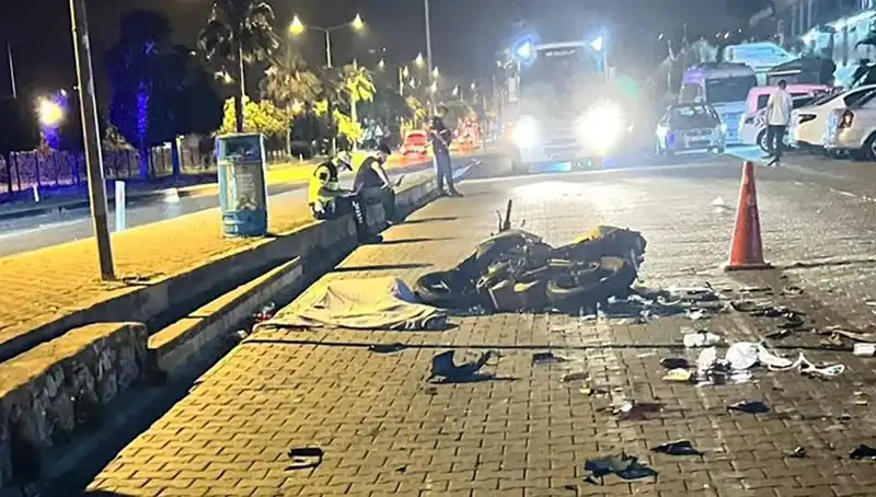 Alanya'da Motosiklet Kazası: Hayatını Kaybeden Gençlerin Trajik Hikayesi