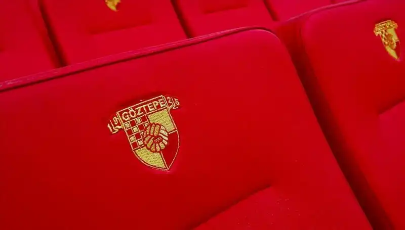 Göztepe, Genç Yıldız Junior Olaitan ile Beklentileri Yükseltti!