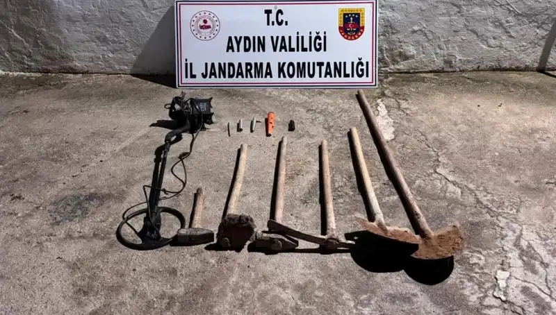 Aydın’da Kaçak Kazı Yapan Altı Kişi Suçüstü Yakalandı!