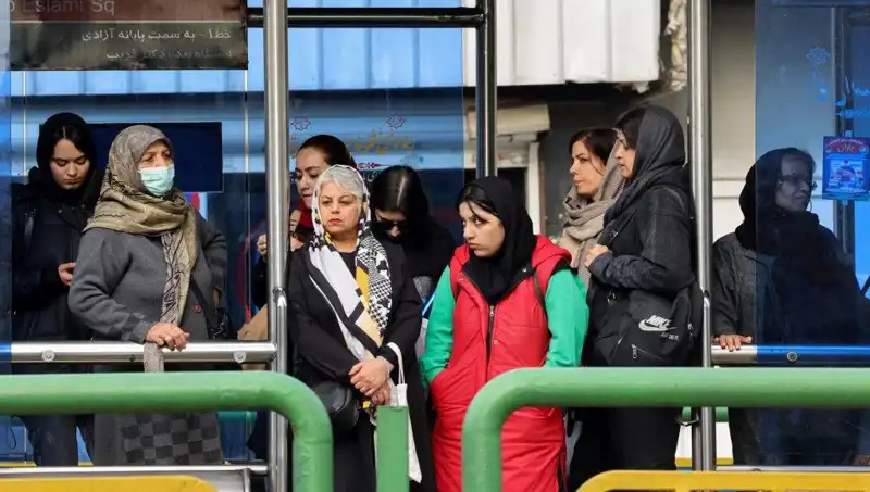 İran'da Sosyal Medya Serbestliği: Tweet Atma İsteği Artıyor