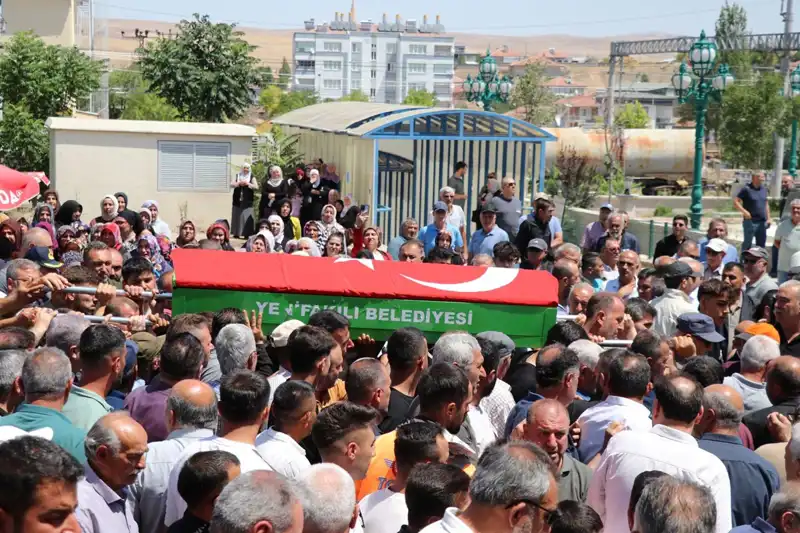 MHP'li Belediye Başkanının Son Yolculuğuna Veda Töreni: Duygusal Anlar