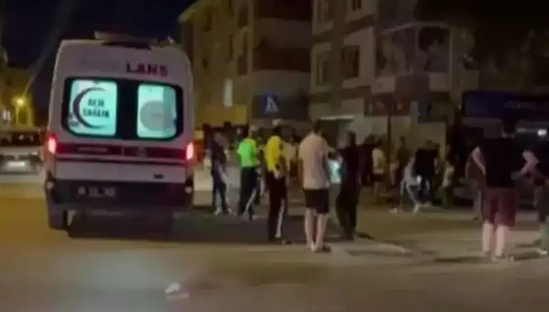 Alkollü Sürücü Tartıştığı Yayaları Kamyonetle Ezdi: Korkunç Kaza Anları