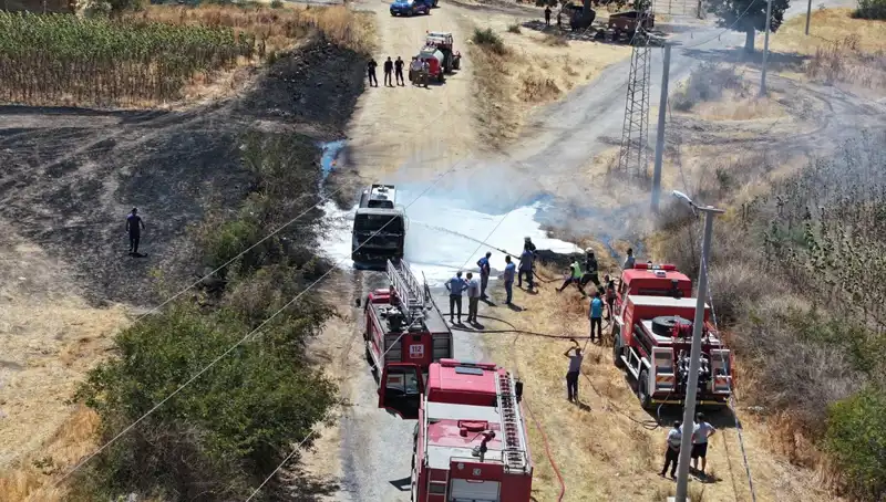 Seyir Halindeki Tanker Korkunç Bir Yangınla Alev Alev Yandı