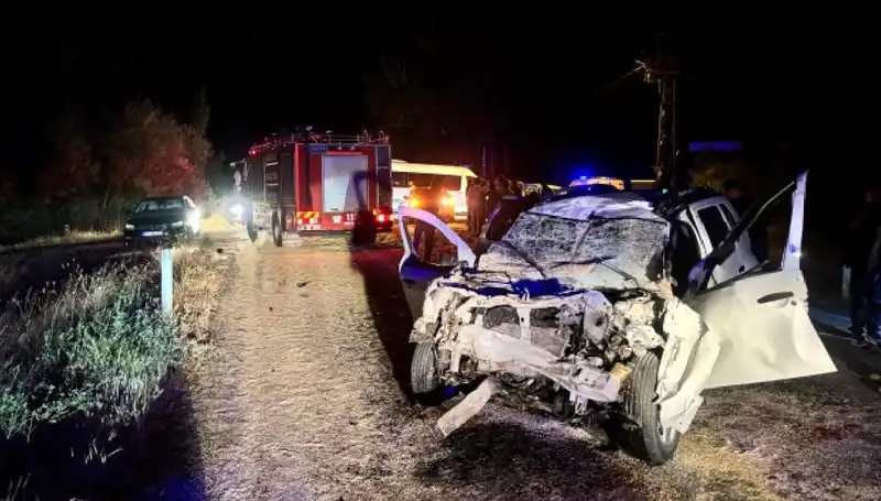 Ciple Traktör Çarpıştı: Korkunç Kazada 5 Yaralı!