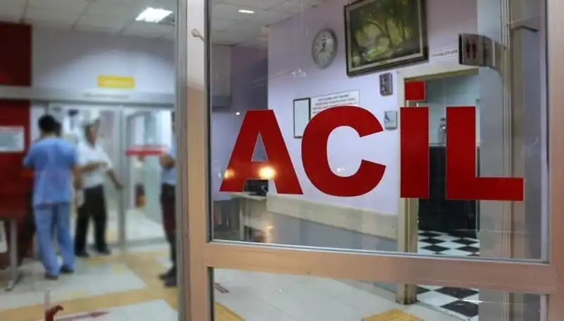 Burdur'da Şok Eden Bıçaklı Kavga: Bir Kişi Ağır Yaralandı