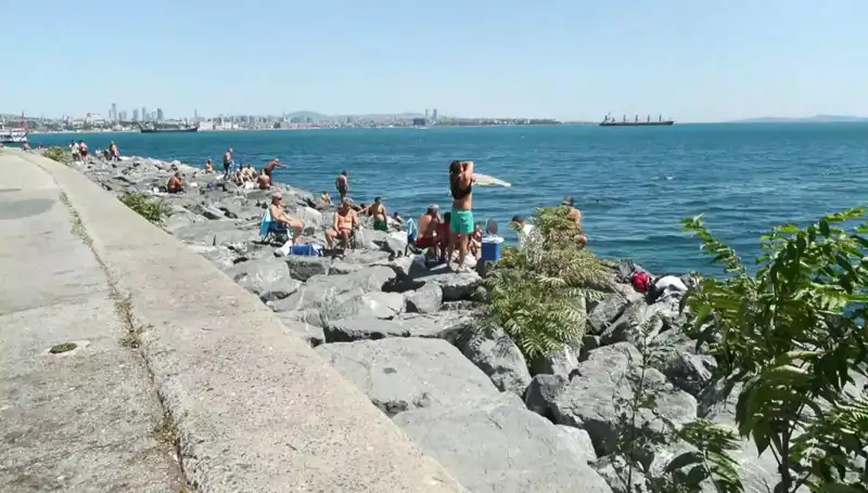 İstanbul’da Hava Sıcaklıkları Yükseldi: Sahiller Dolup Taşacak mı?