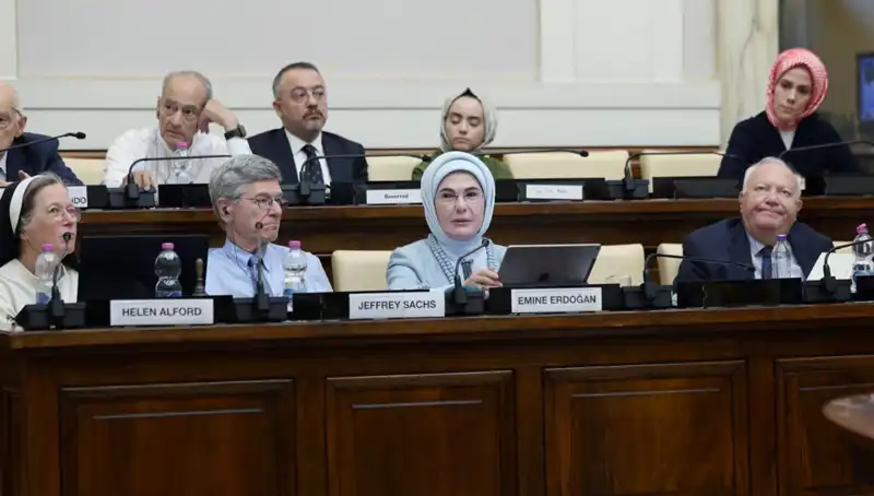 Emine Erdoğan: Vatikan'daki Çarpıcı Mesajı ile "Dünya 5'ten büyüktür" Dedi