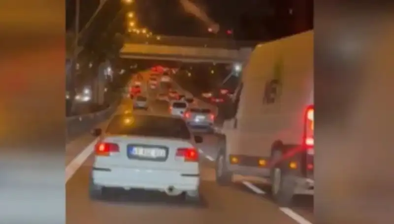 Tuzla'da Yaşanan Makas Terörü: Kaçan Sürücü Tutuklandı!